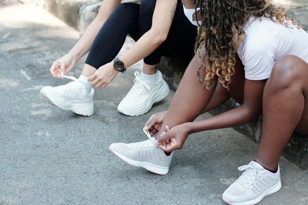 Mode tendance 2024 : les paires de sneakers à ne surtout pas rater !